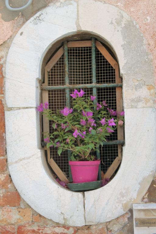 Appartamento Calle Dei Preti Veneţia Exterior foto