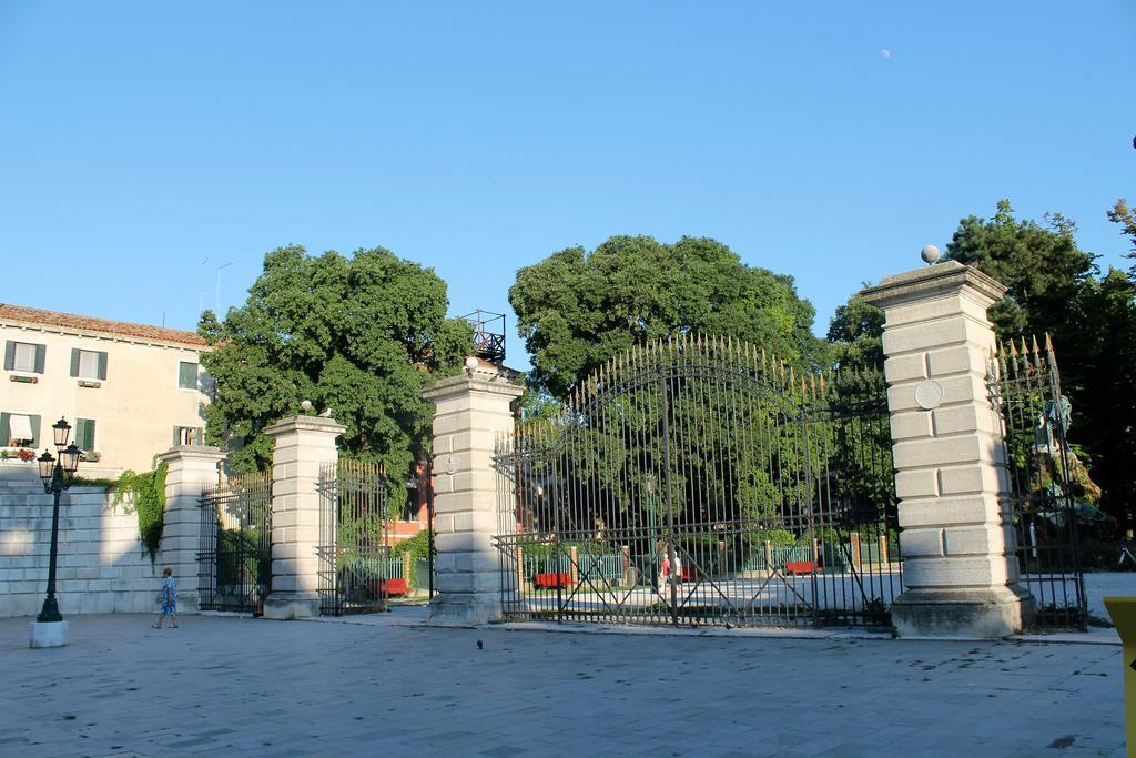Appartamento Calle Dei Preti Veneţia Exterior foto